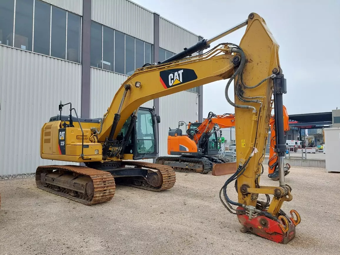 2017 Caterpillar 323F - Bager gusjeničar: slika 2017 Caterpillar 323F - Bager gusjeničar 2017 Caterpillar 323F - Bager gusjeničar: slika 2017 Caterpillar 323F - Bager gusjeničar