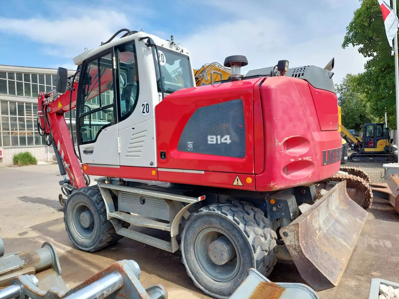 2018 Liebherr A 914Litronic - Bager na kotačima: slika 2018 Liebherr A 914Litronic - Bager na kotačima 2018 Liebherr A 914Litronic - Bager na kotačima: slika 2018 Liebherr A 914Litronic - Bager na kotačima