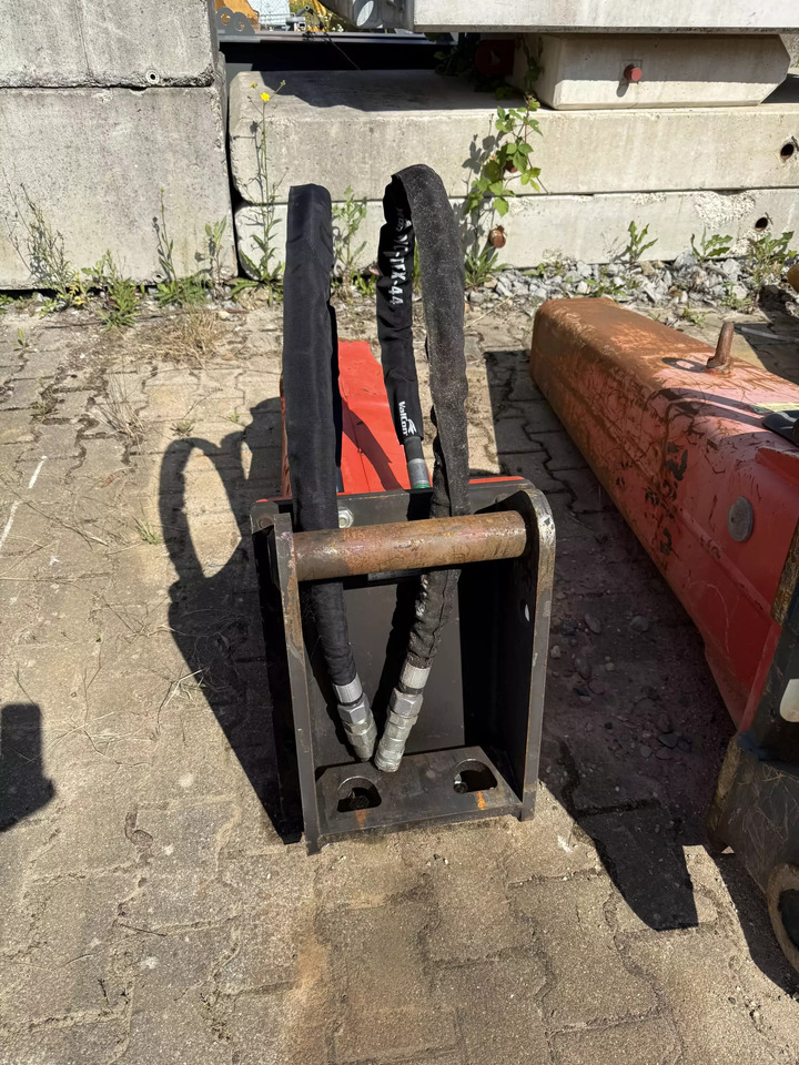 2020 Rammer 999E - Hidraulični čekić: slika 2020 Rammer 999E - Hidraulični čekić 2020 Rammer 999E - Hidraulični čekić: slika 2020 Rammer 999E - Hidraulični čekić