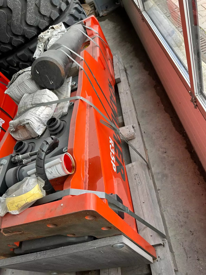 2022 Rammer R35P - Hidraulični čekić: slika 2022 Rammer R35P - Hidraulični čekić 2022 Rammer R35P - Hidraulični čekić: slika 2022 Rammer R35P - Hidraulični čekić