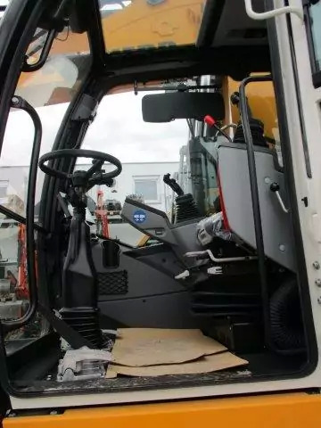 2023 Liebherr A 913 Compact G6.0-D Litronic - Bager na kotačima: slika 2023 Liebherr A 913 Compact G6.0-D Litronic - Bager na kotačima 2023 Liebherr A 913 Compact G6.0-D Litronic - Bager na kotačima: slika 2023 Liebherr A 913 Compact G6.0-D Litronic - Bager na kotačima