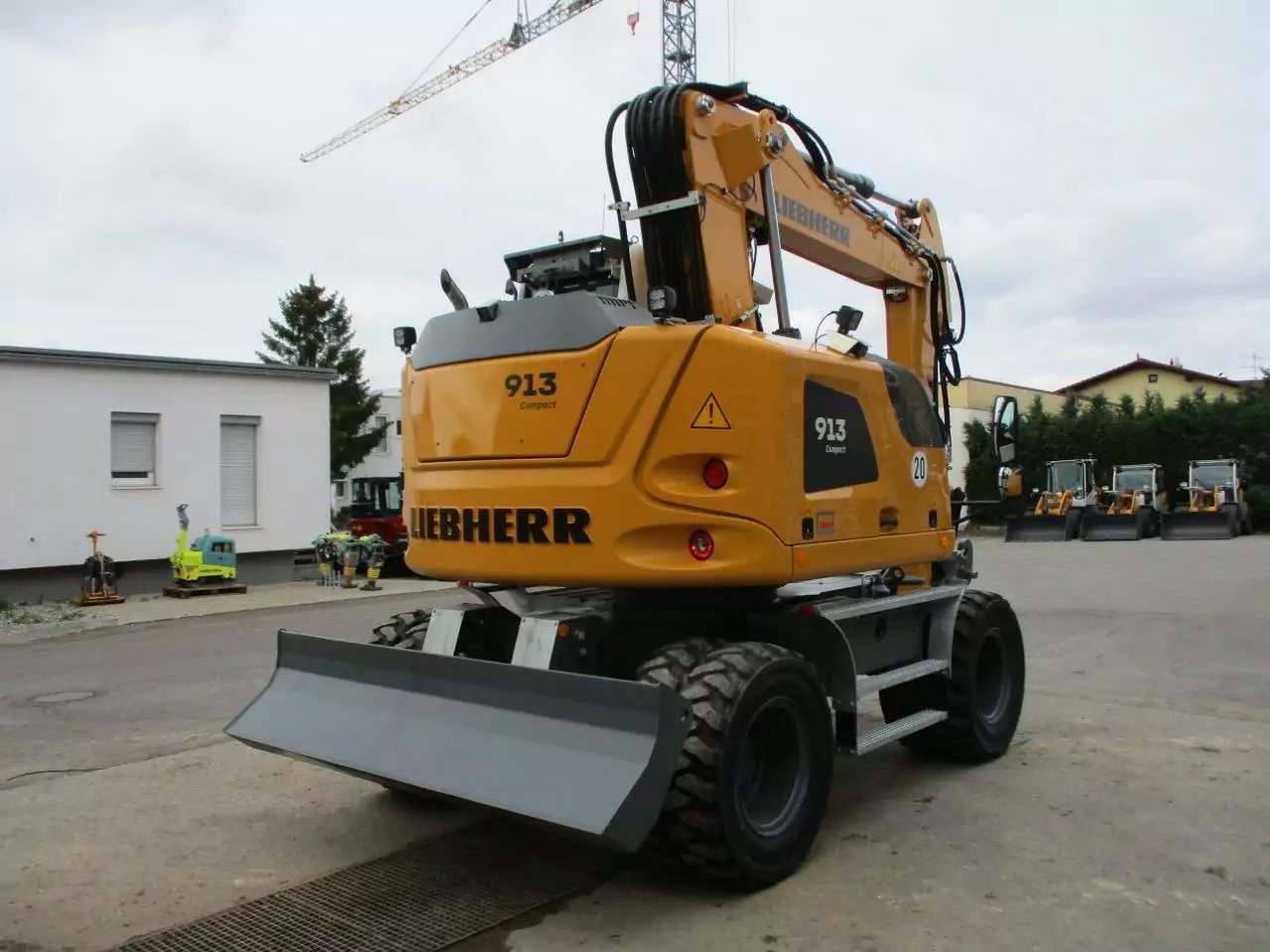 2023 Liebherr A 913 Compact G6.0-D Litronic - Bager na kotačima: slika 2023 Liebherr A 913 Compact G6.0-D Litronic - Bager na kotačima 2023 Liebherr A 913 Compact G6.0-D Litronic - Bager na kotačima: slika 2023 Liebherr A 913 Compact G6.0-D Litronic - Bager na kotačima