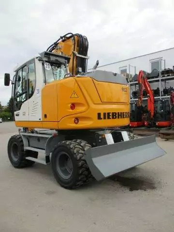 2023 Liebherr A 913 Compact G6.0-D Litronic - Bager na kotačima: slika 2023 Liebherr A 913 Compact G6.0-D Litronic - Bager na kotačima 2023 Liebherr A 913 Compact G6.0-D Litronic - Bager na kotačima: slika 2023 Liebherr A 913 Compact G6.0-D Litronic - Bager na kotačima