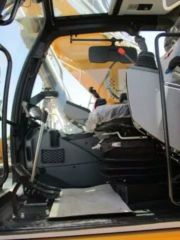 2023 Liebherr R 926 Litronic G8.0-D - Bager gusjeničar: slika 2023 Liebherr R 926 Litronic G8.0-D - Bager gusjeničar 2023 Liebherr R 926 Litronic G8.0-D - Bager gusjeničar: slika 2023 Liebherr R 926 Litronic G8.0-D - Bager gusjeničar