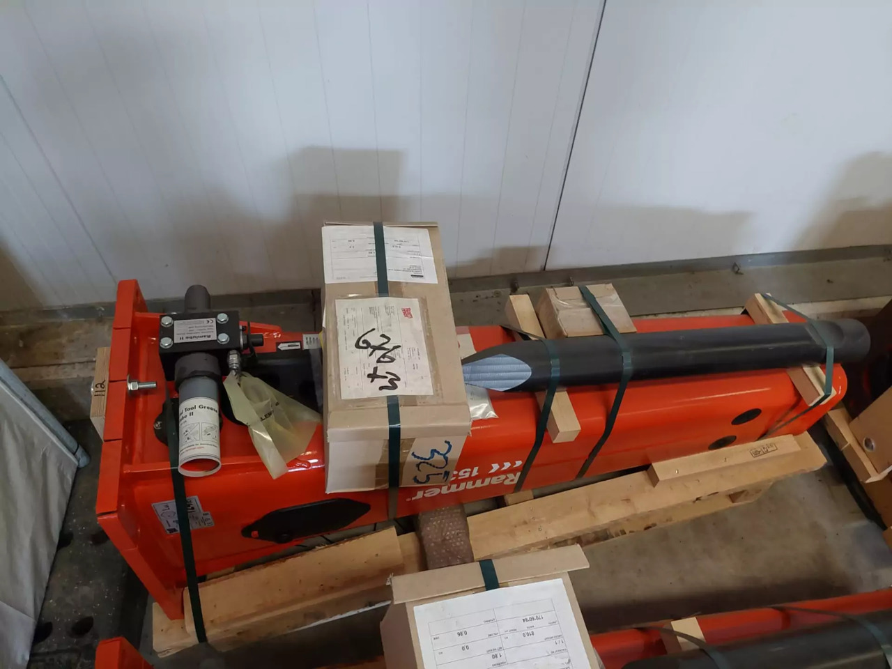 2023 Rammer 1533E - Hidraulični čekić: slika 2023 Rammer 1533E - Hidraulični čekić 2023 Rammer 1533E - Hidraulični čekić: slika 2023 Rammer 1533E - Hidraulični čekić