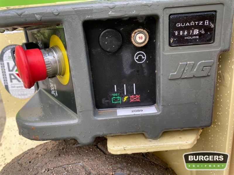 JLG 1230ES - Platforma za podizanje stupa u okomitom položaju: slika JLG 1230ES - Platforma za podizanje stupa u okomitom položaju JLG 1230ES - Platforma za podizanje stupa u okomitom položaju: slika JLG 1230ES - Platforma za podizanje stupa u okomitom položaju