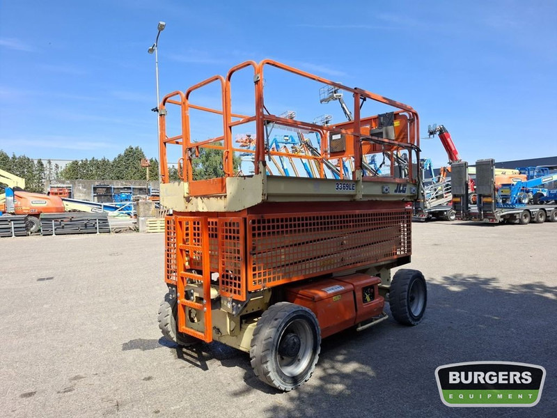 JLG 3369LE - Škarasta podizna platforma: slika JLG 3369LE - Škarasta podizna platforma JLG 3369LE - Škarasta podizna platforma: slika JLG 3369LE - Škarasta podizna platforma