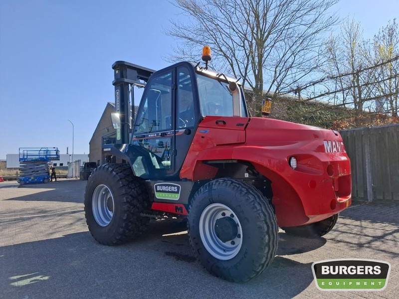 Manitou M50-4 - Viličar za teške terene: slika Manitou M50-4 - Viličar za teške terene Manitou M50-4 - Viličar za teške terene: slika Manitou M50-4 - Viličar za teške terene