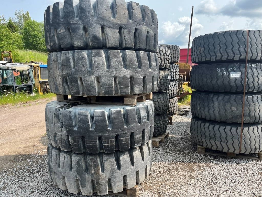 Bridgestone 20,5-25 Volvo L120G , H - Kompletan kotač: slika Bridgestone 20,5-25 Volvo L120G , H - Kompletan kotač Bridgestone 20,5-25 Volvo L120G , H - Kompletan kotač: slika Bridgestone 20,5-25 Volvo L120G , H - Kompletan kotač