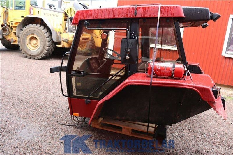 Case 5140 Maxxum - Kabina za Traktor: slika Case 5140 Maxxum - Kabina za Traktor Case 5140 Maxxum - Kabina za Traktor: slika Case 5140 Maxxum - Kabina za Traktor
