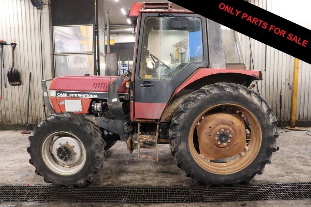 Case IH 595 XL Dismantled: only spare parts - Traktor: slika Case IH 595 XL Dismantled: only spare parts - Traktor Case IH 595 XL Dismantled: only spare parts - Traktor: slika Case IH 595 XL Dismantled: only spare parts - Traktor