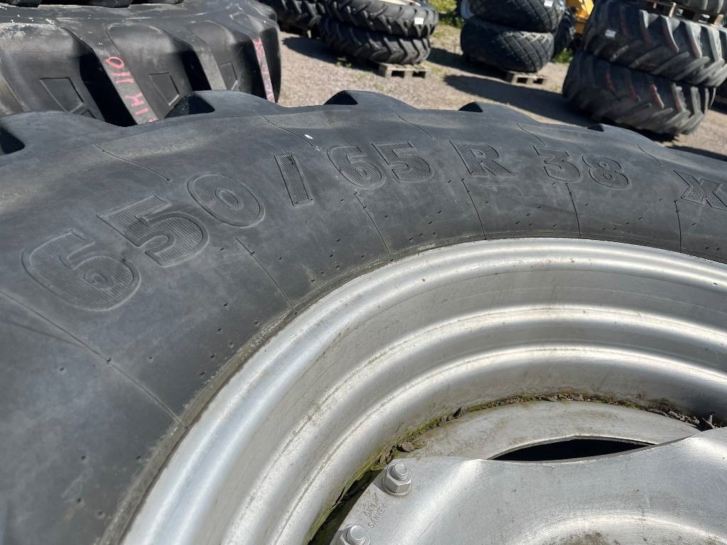 Michelin 650/65R38 till Case MX 135 - Guma za Poljoprivredni strojevi: slika Michelin 650/65R38 till Case MX 135 - Guma za Poljoprivredni strojevi Michelin 650/65R38 till Case MX 135 - Guma za Poljoprivredni strojevi: slika Michelin 650/65R38 till Case MX 135 - Guma za Poljoprivredni strojevi
