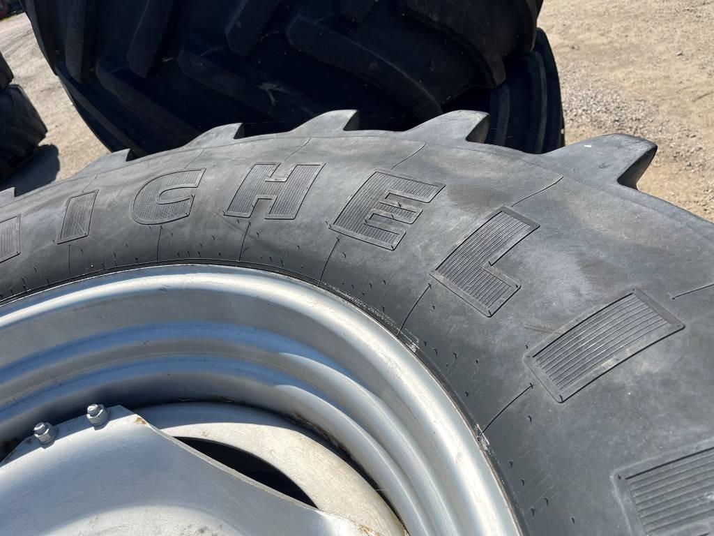 Michelin 650/65R38 till Case MX 135 - Guma za Poljoprivredni strojevi: slika Michelin 650/65R38 till Case MX 135 - Guma za Poljoprivredni strojevi Michelin 650/65R38 till Case MX 135 - Guma za Poljoprivredni strojevi: slika Michelin 650/65R38 till Case MX 135 - Guma za Poljoprivredni strojevi