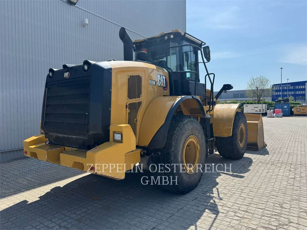 CAT 950M - Utovarivač na kotačima: slika CAT 950M - Utovarivač na kotačima CAT 950M - Utovarivač na kotačima: slika CAT 950M - Utovarivač na kotačima