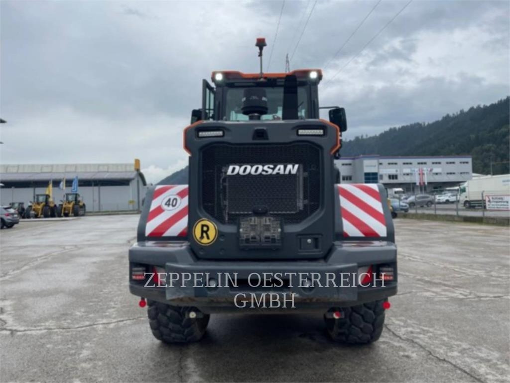 Doosan DL250-7 - Utovarivač na kotačima: slika  Doosan DL250-7 - Utovarivač na kotačima Doosan DL250-7 - Utovarivač na kotačima: slika  Doosan DL250-7 - Utovarivač na kotačima