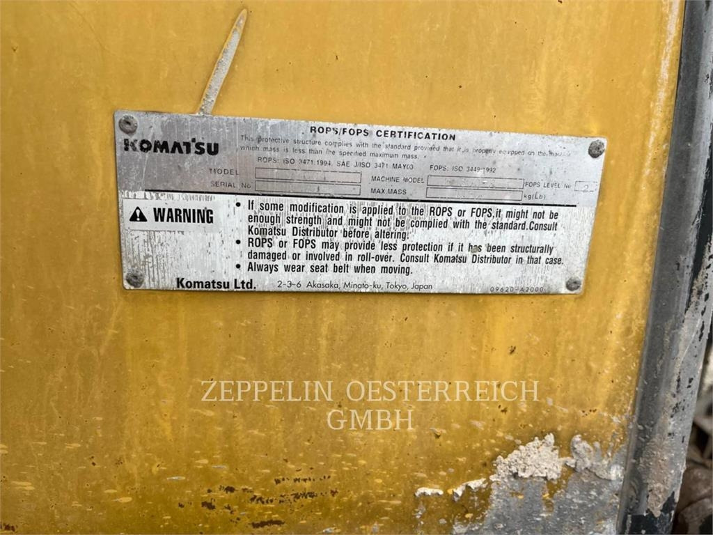Komatsu HM300-2 - Zglobni istovarivač: slika Komatsu HM300-2 - Zglobni istovarivač Komatsu HM300-2 - Zglobni istovarivač: slika Komatsu HM300-2 - Zglobni istovarivač