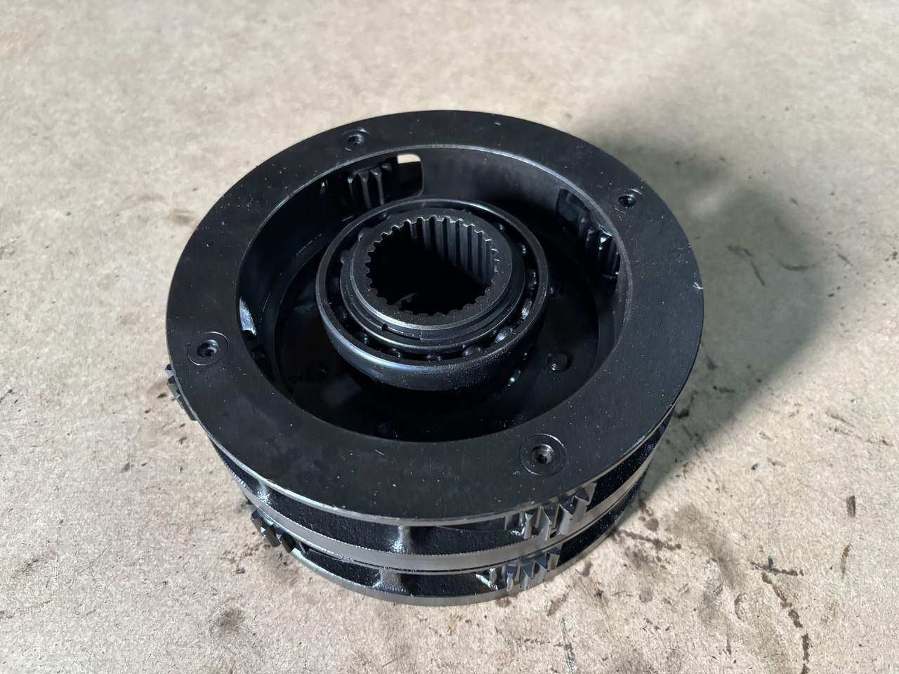 Claas AXION 830 Jarzmo Satelitów Dźwigar 0011571612 0011584502 - Diferencijalni zupčanik za Traktor: slika Claas AXION 830 Jarzmo Satelitów Dźwigar 0011571612 0011584502 - Diferencijalni zupčanik za Traktor Claas AXION 830 Jarzmo Satelitów Dźwigar 0011571612 0011584502 - Diferencijalni zupčanik za Traktor: slika Claas AXION 830 Jarzmo Satelitów Dźwigar 0011571612 0011584502 - Diferencijalni zupčanik za Traktor