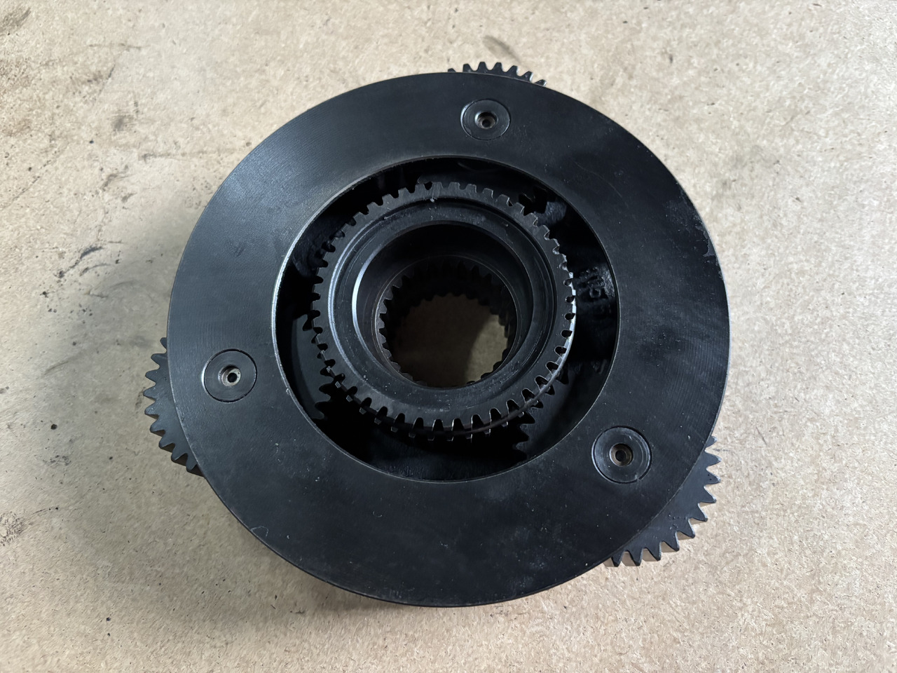 Claas AXION 830 Reduktor przekładni 60 0502 600 8 6005026008 - Diferencijalni zupčanik za Traktor: slika Claas AXION 830 Reduktor przekładni 60 0502 600 8 6005026008 - Diferencijalni zupčanik za Traktor Claas AXION 830 Reduktor przekładni 60 0502 600 8 6005026008 - Diferencijalni zupčanik za Traktor: slika Claas AXION 830 Reduktor przekładni 60 0502 600 8 6005026008 - Diferencijalni zupčanik za Traktor