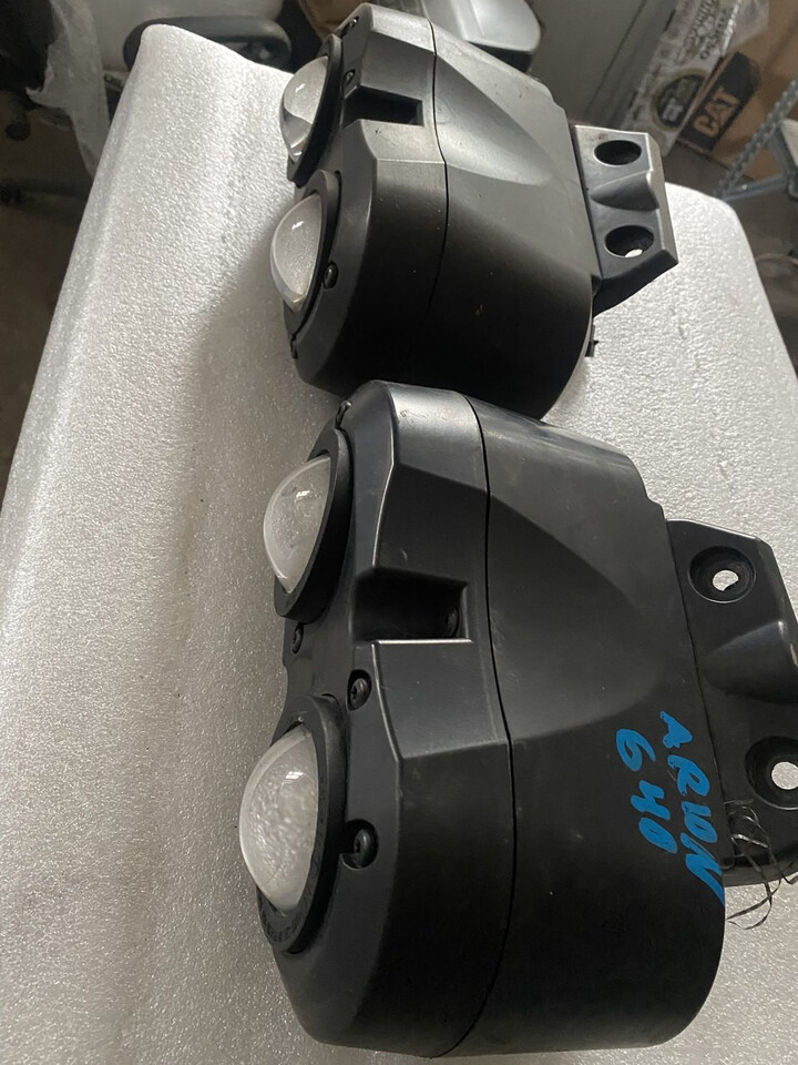 Claas Arion 640 - Lampy / Mocowania Lamp / Reflektory - Svjetla/ Rasvjeta za Poljoprivredni strojevi: slika Claas Arion 640 - Lampy / Mocowania Lamp / Reflektory - Svjetla/ Rasvjeta za Poljoprivredni strojevi Claas Arion 640 - Lampy / Mocowania Lamp / Reflektory - Svjetla/ Rasvjeta za Poljoprivredni strojevi: slika Claas Arion 640 - Lampy / Mocowania Lamp / Reflektory - Svjetla/ Rasvjeta za Poljoprivredni strojevi