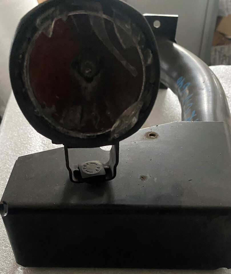 Claas Arion 640 - Lampy / Mocowania Lamp / Reflektory - Svjetla/ Rasvjeta za Poljoprivredni strojevi: slika Claas Arion 640 - Lampy / Mocowania Lamp / Reflektory - Svjetla/ Rasvjeta za Poljoprivredni strojevi Claas Arion 640 - Lampy / Mocowania Lamp / Reflektory - Svjetla/ Rasvjeta za Poljoprivredni strojevi: slika Claas Arion 640 - Lampy / Mocowania Lamp / Reflektory - Svjetla/ Rasvjeta za Poljoprivredni strojevi