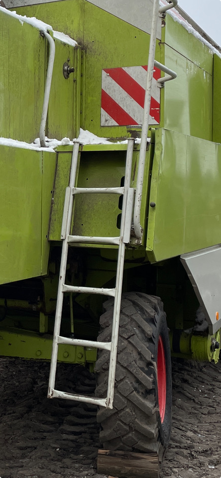 Claas Dominator - wejście tylne - platforma podest 0006075001 - Prag za Poljoprivredni strojevi: slika Claas Dominator - wejście tylne - platforma podest 0006075001 - Prag za Poljoprivredni strojevi Claas Dominator - wejście tylne - platforma podest 0006075001 - Prag za Poljoprivredni strojevi: slika Claas Dominator - wejście tylne - platforma podest 0006075001 - Prag za Poljoprivredni strojevi