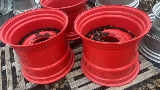 Claas Lexion 500 / 600 / 700 800/65R32 Felgi - Felga za Poljoprivredni strojevi: slika Claas Lexion 500 / 600 / 700 800/65R32 Felgi - Felga za Poljoprivredni strojevi Claas Lexion 500 / 600 / 700 800/65R32 Felgi - Felga za Poljoprivredni strojevi: slika Claas Lexion 500 / 600 / 700 800/65R32 Felgi - Felga za Poljoprivredni strojevi