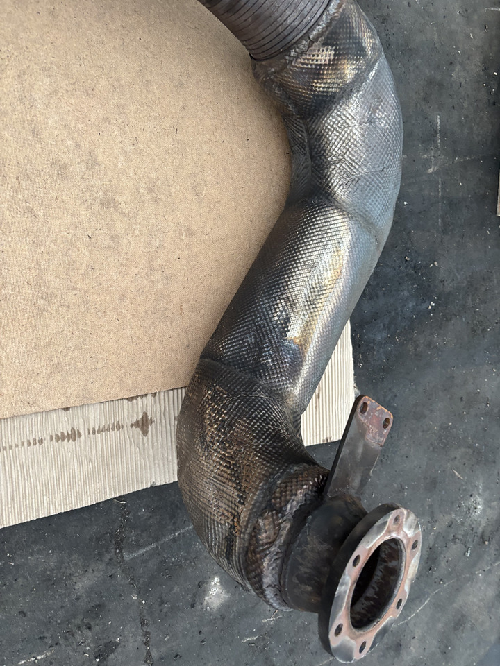 Claas Lexion 780 Rura Wydechowa Wydech EXHAUST PIPE ISO 0007804091 00 07819781 - Ispušna cijev za Kombajn za žetvu: slika Claas Lexion 780 Rura Wydechowa Wydech EXHAUST PIPE ISO 0007804091 00 07819781 - Ispušna cijev za Kombajn za žetvu Claas Lexion 780 Rura Wydechowa Wydech EXHAUST PIPE ISO 0007804091 00 07819781 - Ispušna cijev za Kombajn za žetvu: slika Claas Lexion 780 Rura Wydechowa Wydech EXHAUST PIPE ISO 0007804091 00 07819781 - Ispušna cijev za Kombajn za žetvu