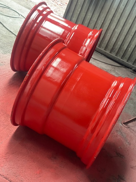 Claas Lexion Felga 27x32 - Felga za Poljoprivredni strojevi: slika Claas Lexion Felga 27x32 - Felga za Poljoprivredni strojevi Claas Lexion Felga 27x32 - Felga za Poljoprivredni strojevi: slika Claas Lexion Felga 27x32 - Felga za Poljoprivredni strojevi