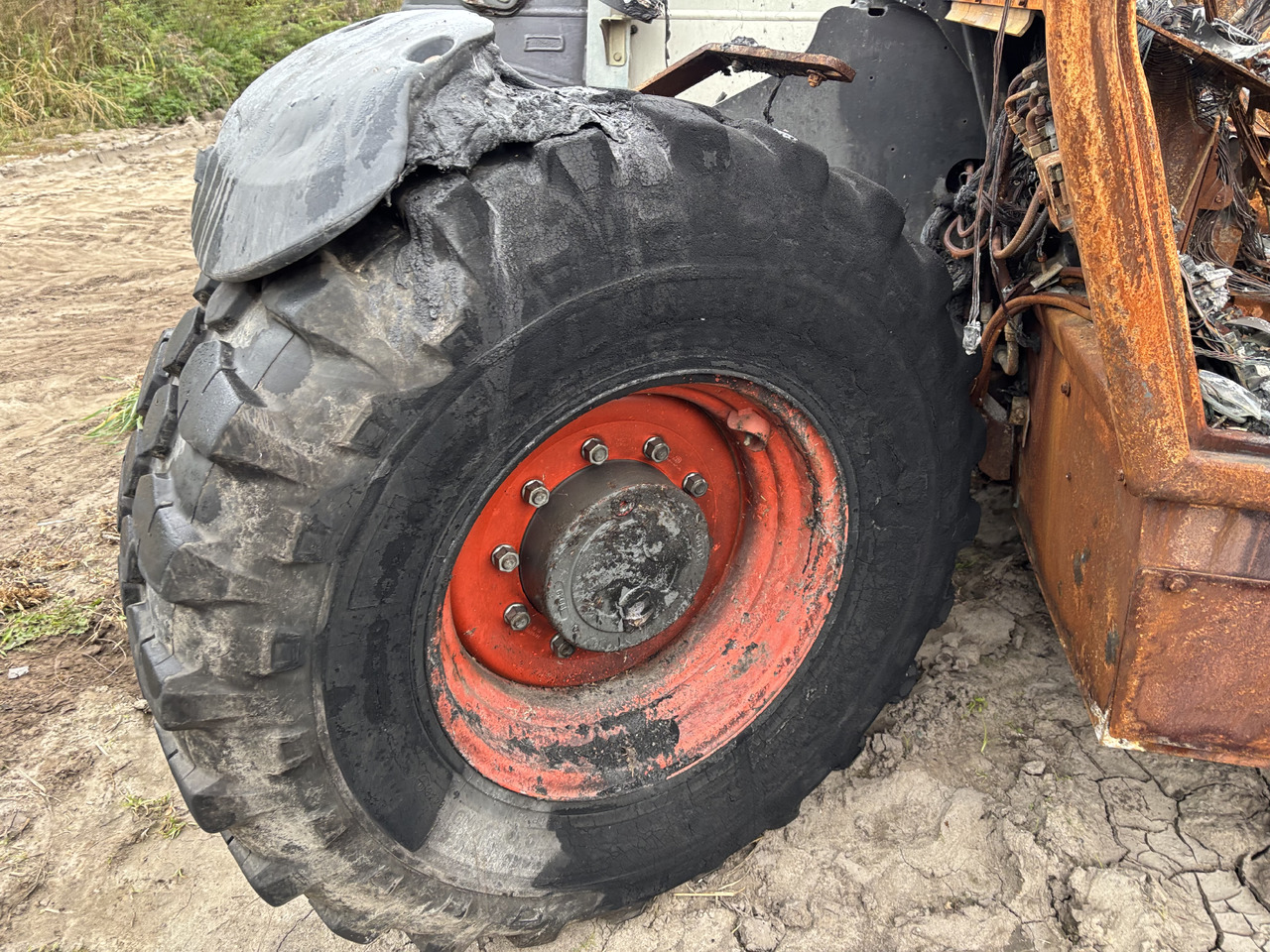 Claas Scorpion 7050 Felga 24XDW16L 24 X DW 16 L 10 szpilek - Felga za Poljoprivredni strojevi: slika Claas Scorpion 7050 Felga 24XDW16L 24 X DW 16 L 10 szpilek - Felga za Poljoprivredni strojevi Claas Scorpion 7050 Felga 24XDW16L 24 X DW 16 L 10 szpilek - Felga za Poljoprivredni strojevi: slika Claas Scorpion 7050 Felga 24XDW16L 24 X DW 16 L 10 szpilek - Felga za Poljoprivredni strojevi