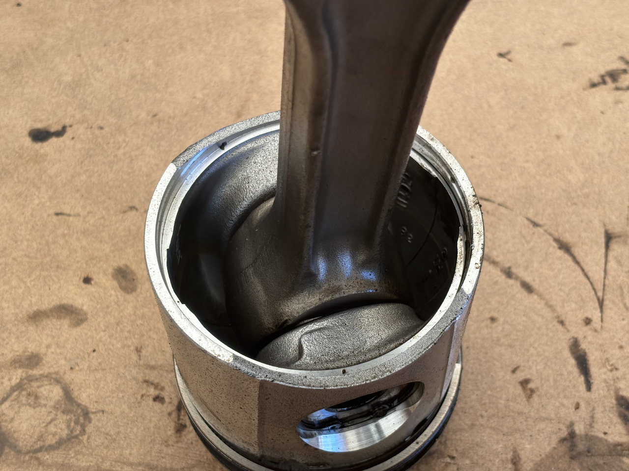 Cummins 8.3 6CT 6CTA 6CTAA Tłok + Korbowód 3929161 3924350 - Klipnjača za Poljoprivredni strojevi: slika Cummins 8.3 6CT 6CTA 6CTAA Tłok + Korbowód 3929161 3924350 - Klipnjača za Poljoprivredni strojevi Cummins 8.3 6CT 6CTA 6CTAA Tłok + Korbowód 3929161 3924350 - Klipnjača za Poljoprivredni strojevi: slika Cummins 8.3 6CT 6CTA 6CTAA Tłok + Korbowód 3929161 3924350 - Klipnjača za Poljoprivredni strojevi