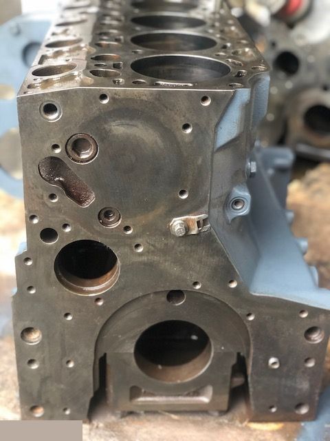 Deutz BF4m2012 - Blok Vylindrów - Blok cilindra za Poljoprivredni strojevi: slika Deutz BF4m2012 - Blok Vylindrów - Blok cilindra za Poljoprivredni strojevi Deutz BF4m2012 - Blok Vylindrów - Blok cilindra za Poljoprivredni strojevi: slika Deutz BF4m2012 - Blok Vylindrów - Blok cilindra za Poljoprivredni strojevi