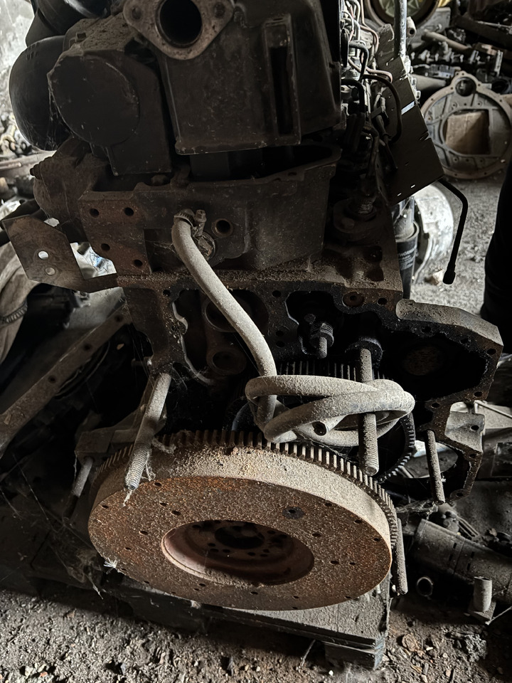 Deutz BF6M1013E Silnik Blok Pokrywa Obudowa Koło Zamachowe Miska Olejowa CZĘŚCI - Zamašnjak za Poljoprivredni strojevi: slika Deutz BF6M1013E Silnik Blok Pokrywa Obudowa Koło Zamachowe Miska Olejowa CZĘŚCI - Zamašnjak za Poljoprivredni strojevi Deutz BF6M1013E Silnik Blok Pokrywa Obudowa Koło Zamachowe Miska Olejowa CZĘŚCI - Zamašnjak za Poljoprivredni strojevi: slika Deutz BF6M1013E Silnik Blok Pokrywa Obudowa Koło Zamachowe Miska Olejowa CZĘŚCI - Zamašnjak za Poljoprivredni strojevi