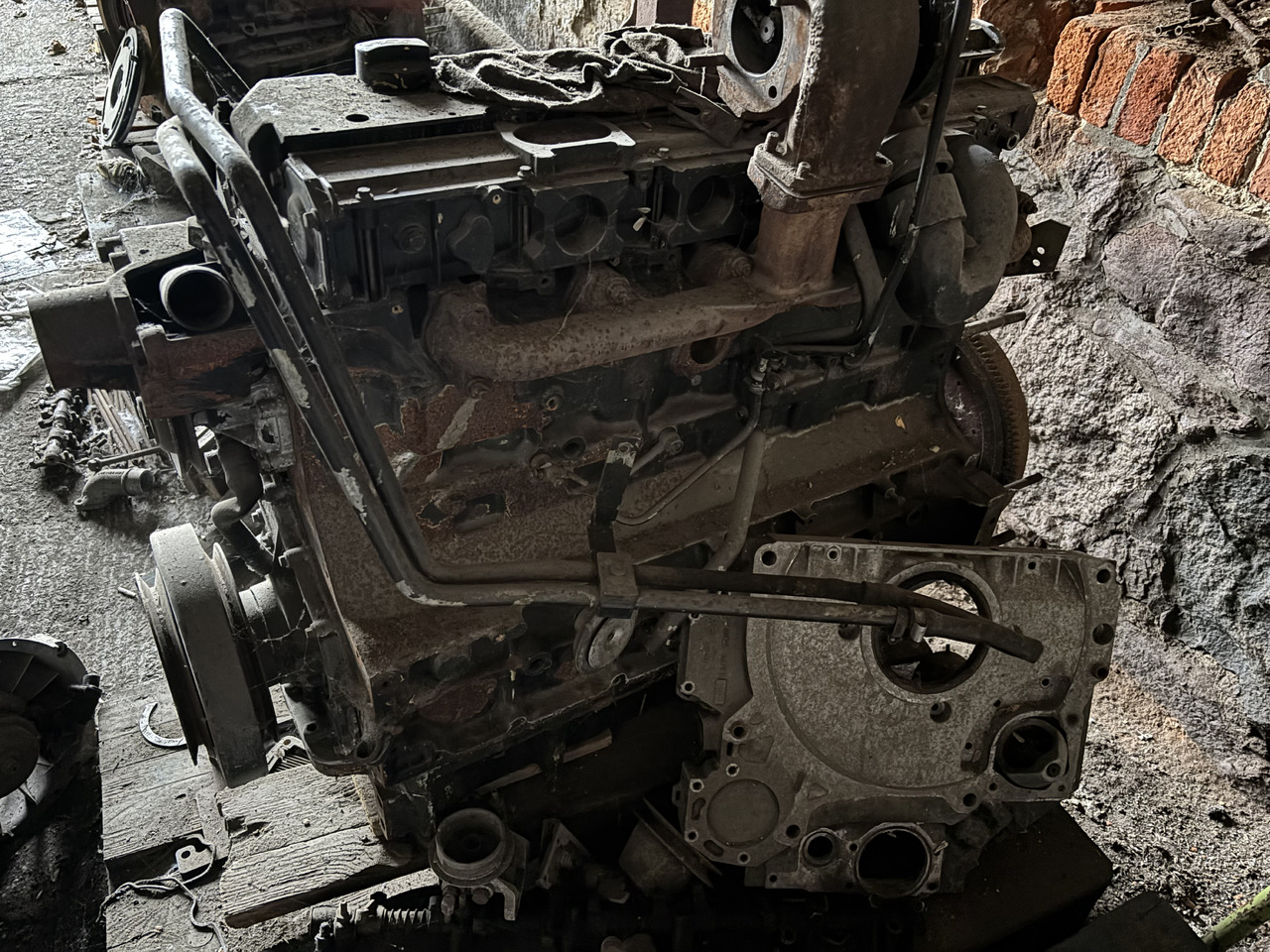 Deutz BF6M1013E Silnik Blok Pokrywa Obudowa Koło Zamachowe Miska Olejowa CZĘŚCI - Zamašnjak za Poljoprivredni strojevi: slika Deutz BF6M1013E Silnik Blok Pokrywa Obudowa Koło Zamachowe Miska Olejowa CZĘŚCI - Zamašnjak za Poljoprivredni strojevi Deutz BF6M1013E Silnik Blok Pokrywa Obudowa Koło Zamachowe Miska Olejowa CZĘŚCI - Zamašnjak za Poljoprivredni strojevi: slika Deutz BF6M1013E Silnik Blok Pokrywa Obudowa Koło Zamachowe Miska Olejowa CZĘŚCI - Zamašnjak za Poljoprivredni strojevi