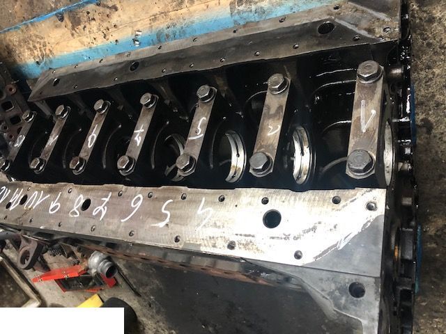 Deutz Bf6M 2012 - Blok Cylindrów Silnika - Blok cilindra za Poljoprivredni strojevi: slika Deutz Bf6M 2012 - Blok Cylindrów Silnika - Blok cilindra za Poljoprivredni strojevi Deutz Bf6M 2012 - Blok Cylindrów Silnika - Blok cilindra za Poljoprivredni strojevi: slika Deutz Bf6M 2012 - Blok Cylindrów Silnika - Blok cilindra za Poljoprivredni strojevi