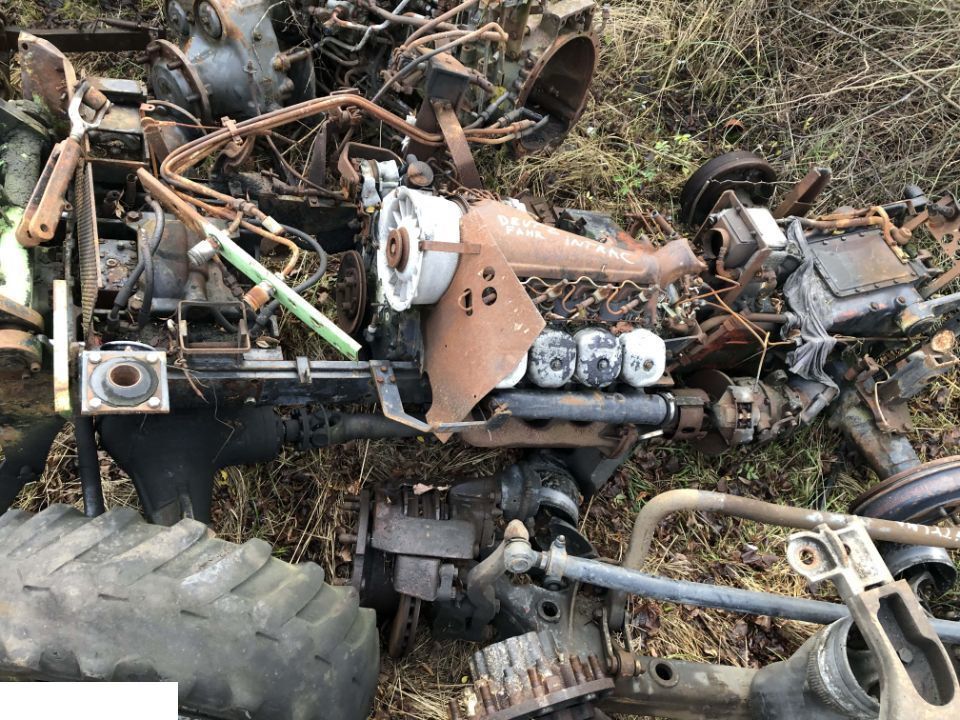 Deutz Fahr Intrac Skrzynia - Mjenjač i dijelovi za Poljoprivredni strojevi: slika Deutz Fahr Intrac Skrzynia - Mjenjač i dijelovi za Poljoprivredni strojevi Deutz Fahr Intrac Skrzynia - Mjenjač i dijelovi za Poljoprivredni strojevi: slika Deutz Fahr Intrac Skrzynia - Mjenjač i dijelovi za Poljoprivredni strojevi