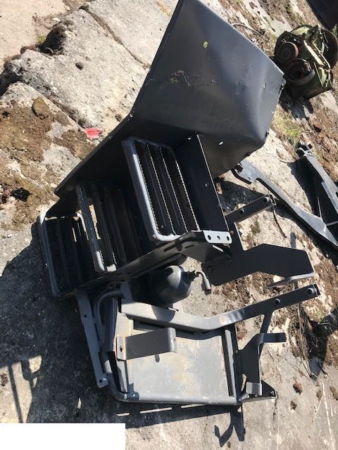 Fendt - Stopnica - Prag za Poljoprivredni strojevi: slika Fendt - Stopnica - Prag za Poljoprivredni strojevi Fendt - Stopnica - Prag za Poljoprivredni strojevi: slika Fendt - Stopnica - Prag za Poljoprivredni strojevi