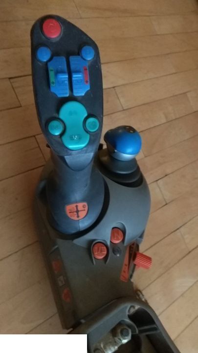 Fendt Vario TMS - Joystick - Kabina i unutrašnjost za Poljoprivredni strojevi: slika  Fendt Vario TMS - Joystick - Kabina i unutrašnjost za Poljoprivredni strojevi Fendt Vario TMS - Joystick - Kabina i unutrašnjost za Poljoprivredni strojevi: slika  Fendt Vario TMS - Joystick - Kabina i unutrašnjost za Poljoprivredni strojevi