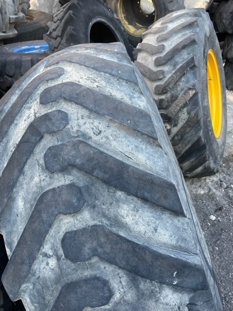 JCB 3cx Koło tylne 480/80-26 , 18.4-26 - Kompletan kotač za Rovokopač-utovarivač: slika JCB 3cx Koło tylne 480/80-26 , 18.4-26 - Kompletan kotač za Rovokopač-utovarivač JCB 3cx Koło tylne 480/80-26 , 18.4-26 - Kompletan kotač za Rovokopač-utovarivač: slika JCB 3cx Koło tylne 480/80-26 , 18.4-26 - Kompletan kotač za Rovokopač-utovarivač