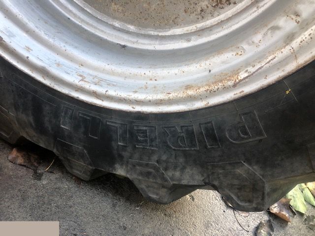 JCB Fastrack - Koła 480/70 R30 - Kompletan kotač za Poljoprivredni strojevi: slika JCB Fastrack - Koła 480/70 R30 - Kompletan kotač za Poljoprivredni strojevi JCB Fastrack - Koła 480/70 R30 - Kompletan kotač za Poljoprivredni strojevi: slika JCB Fastrack - Koła 480/70 R30 - Kompletan kotač za Poljoprivredni strojevi