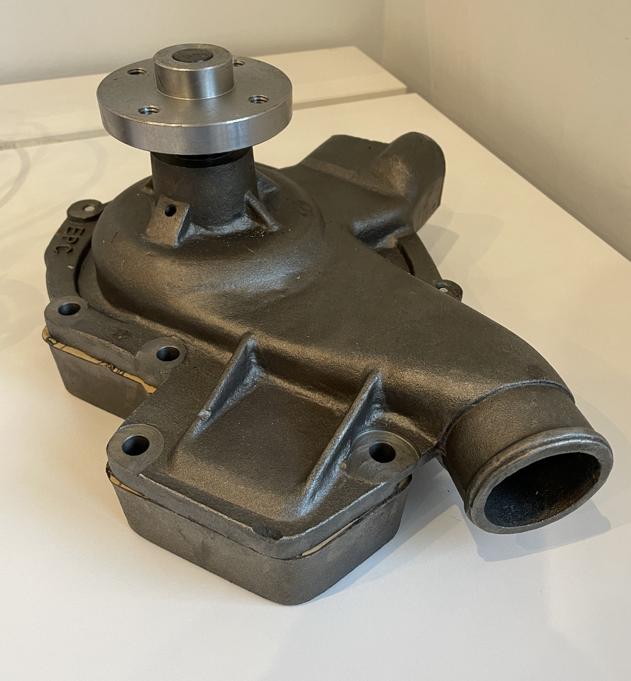 John Deere 4030 4230 4040 4240 4440 - pompa wody AR98549 - Vodena pumpa za Poljoprivredni strojevi: slika John Deere 4030 4230 4040 4240 4440 - pompa wody AR98549 - Vodena pumpa za Poljoprivredni strojevi John Deere 4030 4230 4040 4240 4440 - pompa wody AR98549 - Vodena pumpa za Poljoprivredni strojevi: slika John Deere 4030 4230 4040 4240 4440 - pompa wody AR98549 - Vodena pumpa za Poljoprivredni strojevi