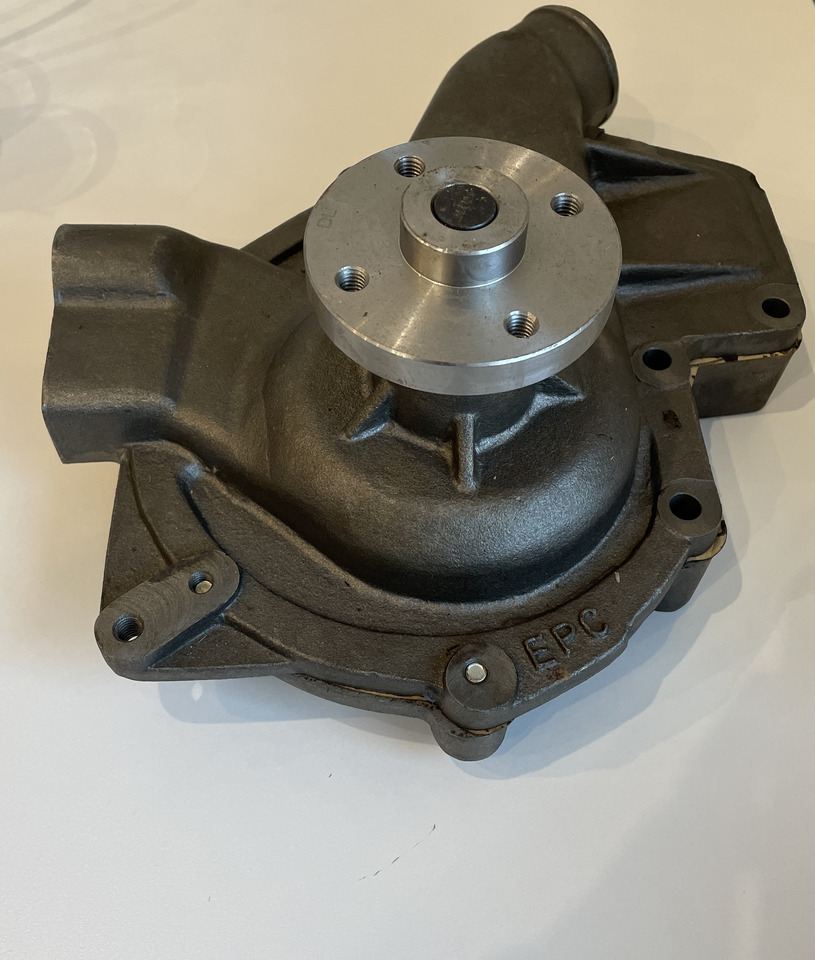 John Deere 4030 4230 4040 4240 4440 - pompa wody AR98549 - Vodena pumpa za Poljoprivredni strojevi: slika John Deere 4030 4230 4040 4240 4440 - pompa wody AR98549 - Vodena pumpa za Poljoprivredni strojevi John Deere 4030 4230 4040 4240 4440 - pompa wody AR98549 - Vodena pumpa za Poljoprivredni strojevi: slika John Deere 4030 4230 4040 4240 4440 - pompa wody AR98549 - Vodena pumpa za Poljoprivredni strojevi