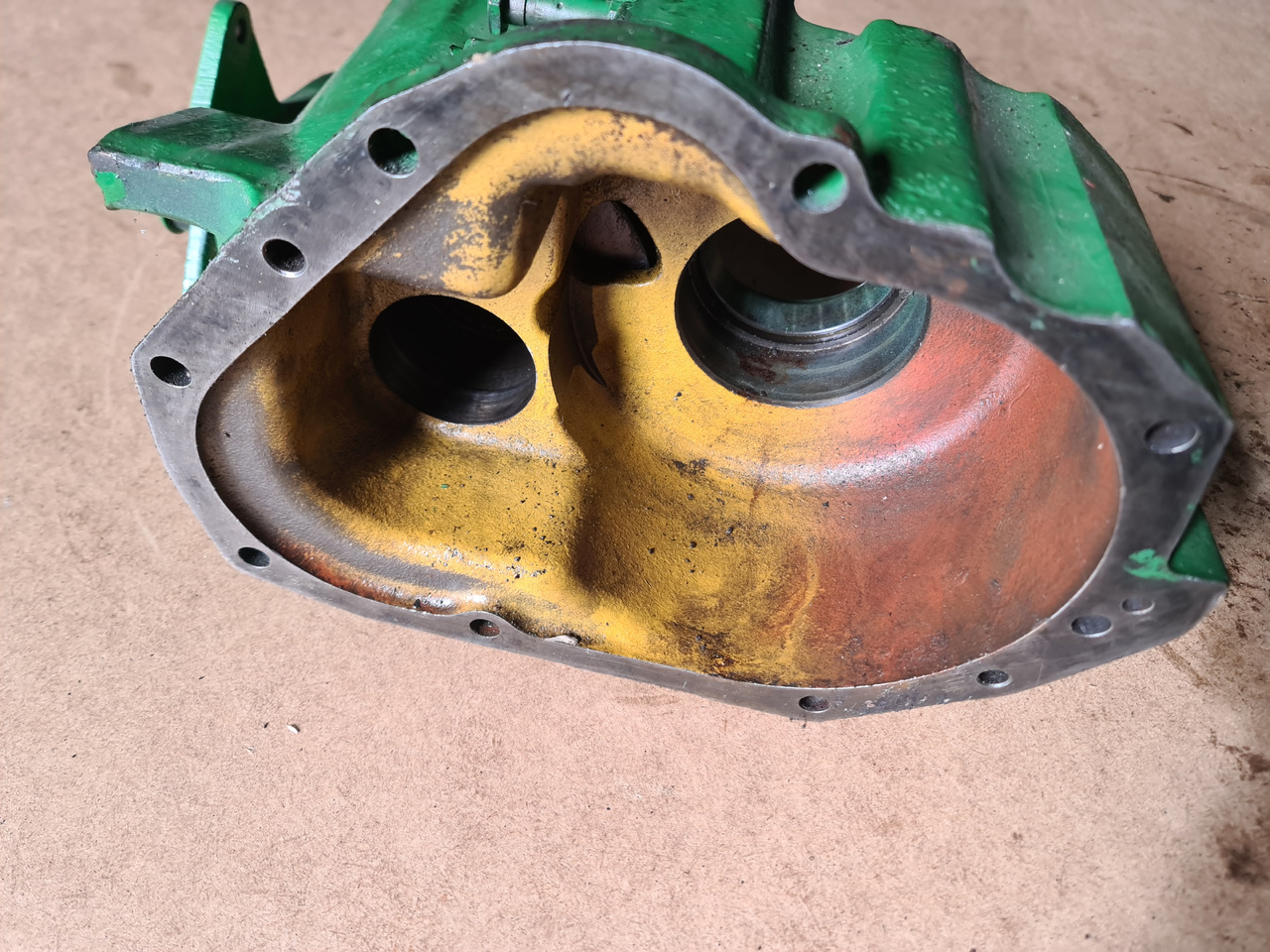 John Deere 4055  4255  4455 Osłona Spręgła R111121  R114285 RE19177 R81153 - Kvačilo i dijelovi za Poljoprivredni strojevi: slika  John Deere 4055  4255  4455 Osłona Spręgła R111121  R114285 RE19177 R81153 - Kvačilo i dijelovi za Poljoprivredni strojevi John Deere 4055  4255  4455 Osłona Spręgła R111121  R114285 RE19177 R81153 - Kvačilo i dijelovi za Poljoprivredni strojevi: slika  John Deere 4055  4255  4455 Osłona Spręgła R111121  R114285 RE19177 R81153 - Kvačilo i dijelovi za Poljoprivredni strojevi