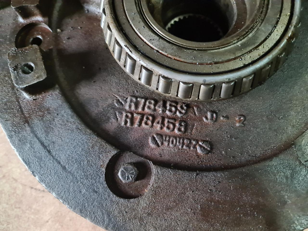 John Deere 4055, 4255, 4455 Sprzęgło kompletne RE13237 R94370 RE25562 R85784 R71795 R91366 - Kvačilo i dijelovi za Poljoprivredni strojevi: slika  John Deere 4055, 4255, 4455 Sprzęgło kompletne RE13237 R94370 RE25562 R85784 R71795 R91366 - Kvačilo i dijelovi za Poljoprivredni strojevi John Deere 4055, 4255, 4455 Sprzęgło kompletne RE13237 R94370 RE25562 R85784 R71795 R91366 - Kvačilo i dijelovi za Poljoprivredni strojevi: slika  John Deere 4055, 4255, 4455 Sprzęgło kompletne RE13237 R94370 RE25562 R85784 R71795 R91366 - Kvačilo i dijelovi za Poljoprivredni strojevi