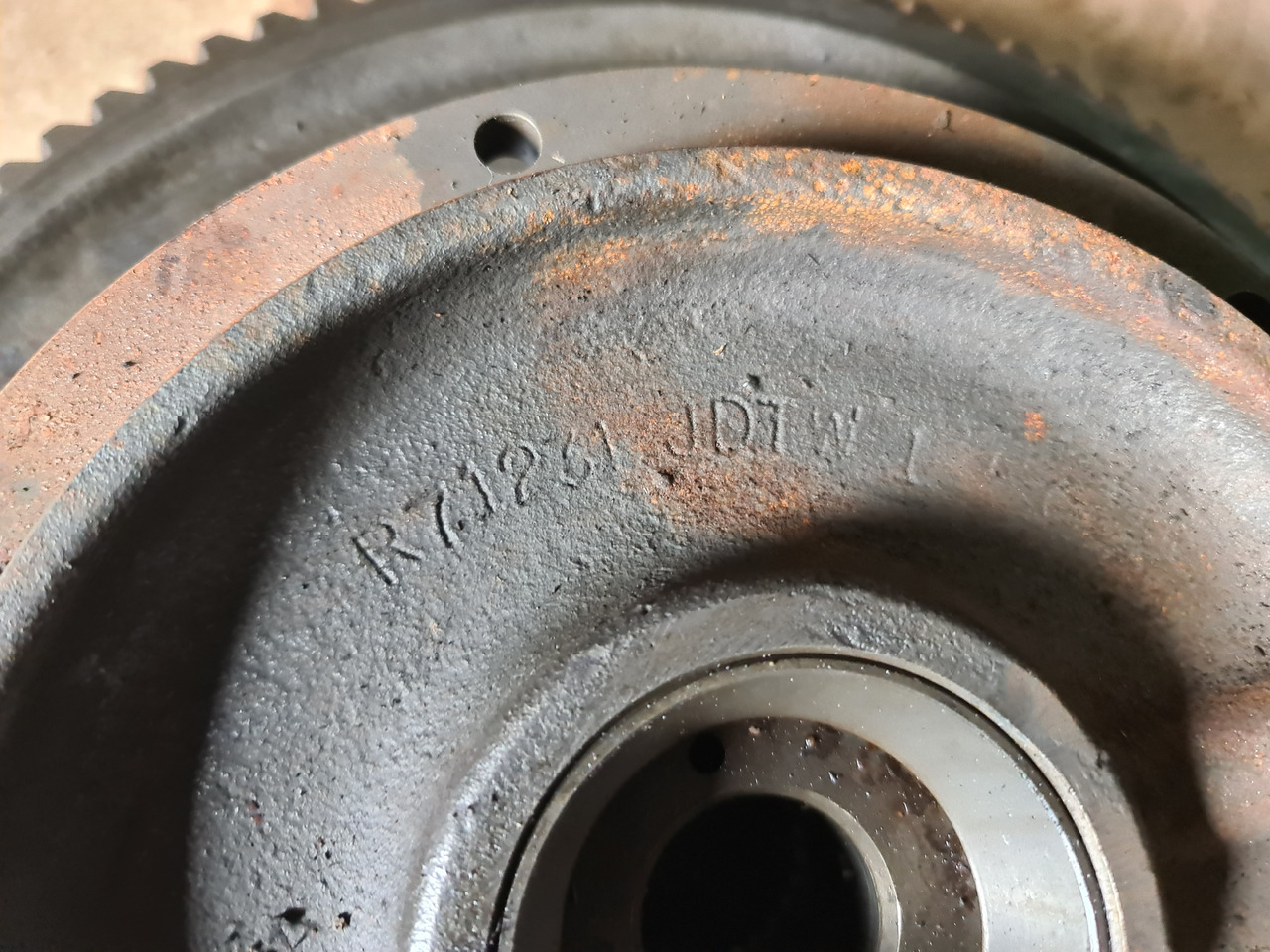 John Deere 4650, 4850 Bęben Sprzęgła WOM Sprzęgło Bieg R70932 AR95409 R71231 - Kvačilo i dijelovi za Poljoprivredni strojevi: slika  John Deere 4650, 4850 Bęben Sprzęgła WOM Sprzęgło Bieg R70932 AR95409 R71231 - Kvačilo i dijelovi za Poljoprivredni strojevi John Deere 4650, 4850 Bęben Sprzęgła WOM Sprzęgło Bieg R70932 AR95409 R71231 - Kvačilo i dijelovi za Poljoprivredni strojevi: slika  John Deere 4650, 4850 Bęben Sprzęgła WOM Sprzęgło Bieg R70932 AR95409 R71231 - Kvačilo i dijelovi za Poljoprivredni strojevi