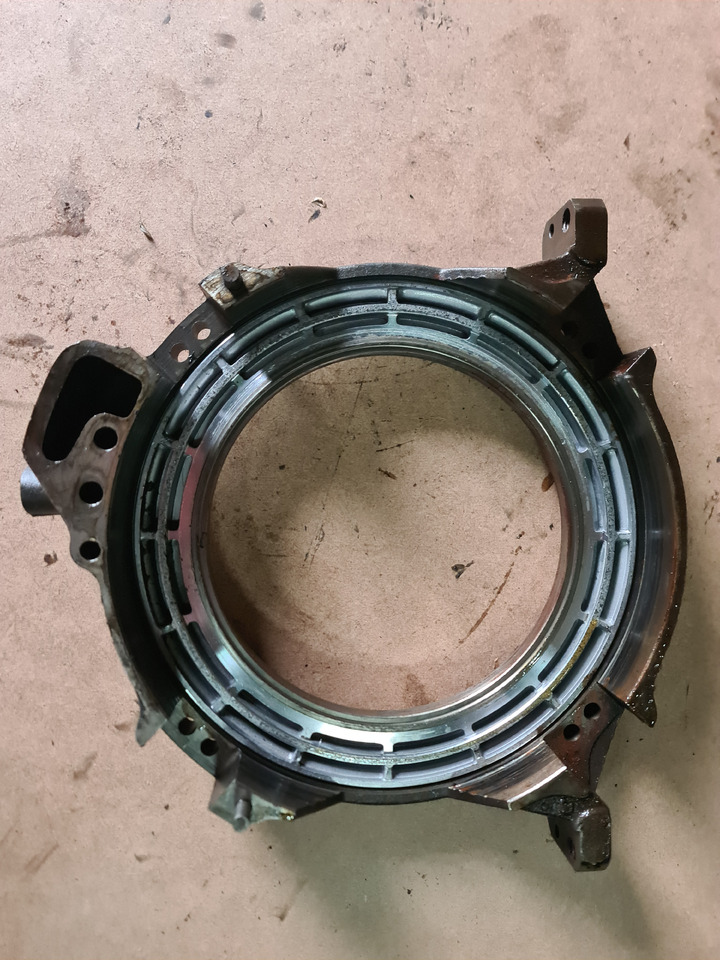 John Deere 4650, 4850 Obudowa Tłoka Hamulcowego R72044 - Dijelovi kočnica za Poljoprivredni strojevi: slika John Deere 4650, 4850 Obudowa Tłoka Hamulcowego R72044 - Dijelovi kočnica za Poljoprivredni strojevi John Deere 4650, 4850 Obudowa Tłoka Hamulcowego R72044 - Dijelovi kočnica za Poljoprivredni strojevi: slika John Deere 4650, 4850 Obudowa Tłoka Hamulcowego R72044 - Dijelovi kočnica za Poljoprivredni strojevi