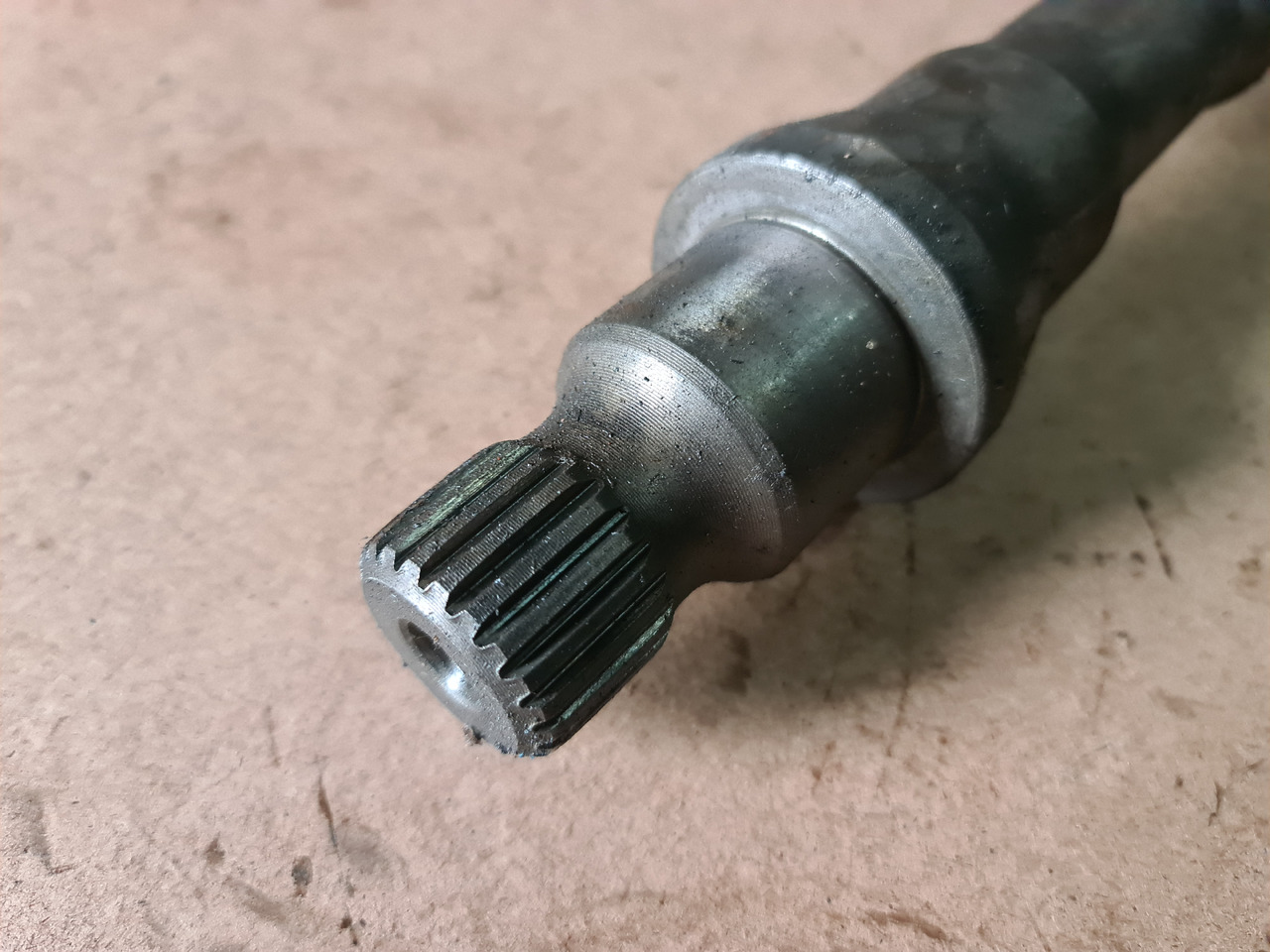 John Deere 4650 4850 Wał Napędowy Pierścień Łożysko R71495 R80327 JD10129 - Polosovina za Poljoprivredni strojevi: slika John Deere 4650 4850 Wał Napędowy Pierścień Łożysko R71495 R80327 JD10129 - Polosovina za Poljoprivredni strojevi John Deere 4650 4850 Wał Napędowy Pierścień Łożysko R71495 R80327 JD10129 - Polosovina za Poljoprivredni strojevi: slika John Deere 4650 4850 Wał Napędowy Pierścień Łożysko R71495 R80327 JD10129 - Polosovina za Poljoprivredni strojevi