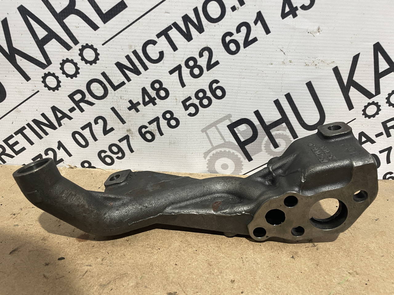 John Deere 6068 - wspornik uchwyt pompy oleju R542076 R542025 - Pumpa ulja za Poljoprivredni strojevi: slika John Deere 6068 - wspornik uchwyt pompy oleju R542076 R542025 - Pumpa ulja za Poljoprivredni strojevi John Deere 6068 - wspornik uchwyt pompy oleju R542076 R542025 - Pumpa ulja za Poljoprivredni strojevi: slika John Deere 6068 - wspornik uchwyt pompy oleju R542076 R542025 - Pumpa ulja za Poljoprivredni strojevi