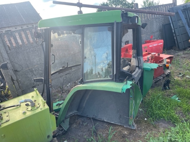 John Deere 6100 | 6200 | 6300 | 6400 - Kabina ~ Szkielet - Kabina za Poljoprivredni strojevi: slika John Deere 6100 | 6200 | 6300 | 6400 - Kabina ~ Szkielet - Kabina za Poljoprivredni strojevi John Deere 6100 | 6200 | 6300 | 6400 - Kabina ~ Szkielet - Kabina za Poljoprivredni strojevi: slika John Deere 6100 | 6200 | 6300 | 6400 - Kabina ~ Szkielet - Kabina za Poljoprivredni strojevi