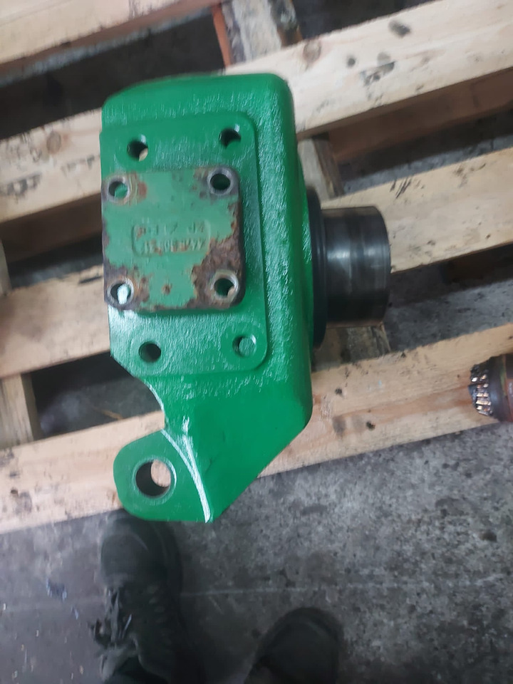 John Deere 6100 | 6200 | 63000 | 6400 - Zwrotnica - Rukavac kotača za Poljoprivredni strojevi: slika John Deere 6100 | 6200 | 63000 | 6400 - Zwrotnica - Rukavac kotača za Poljoprivredni strojevi John Deere 6100 | 6200 | 63000 | 6400 - Zwrotnica - Rukavac kotača za Poljoprivredni strojevi: slika John Deere 6100 | 6200 | 63000 | 6400 - Zwrotnica - Rukavac kotača za Poljoprivredni strojevi
