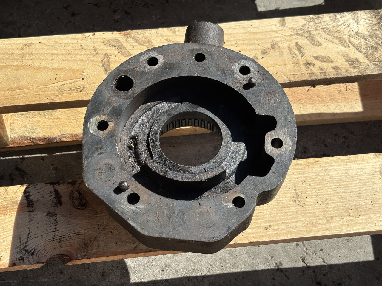 John Deere 6110 6130 6810 6910 7530 Obudowa Pompy Oleju Olejowej R109001 AL239894 - Pumpa ulja za Poljoprivredni strojevi: slika John Deere 6110 6130 6810 6910 7530 Obudowa Pompy Oleju Olejowej R109001 AL239894 - Pumpa ulja za Poljoprivredni strojevi John Deere 6110 6130 6810 6910 7530 Obudowa Pompy Oleju Olejowej R109001 AL239894 - Pumpa ulja za Poljoprivredni strojevi: slika John Deere 6110 6130 6810 6910 7530 Obudowa Pompy Oleju Olejowej R109001 AL239894 - Pumpa ulja za Poljoprivredni strojevi